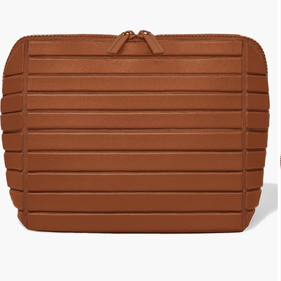 BRAND NEW Parallelle Brown LARGE